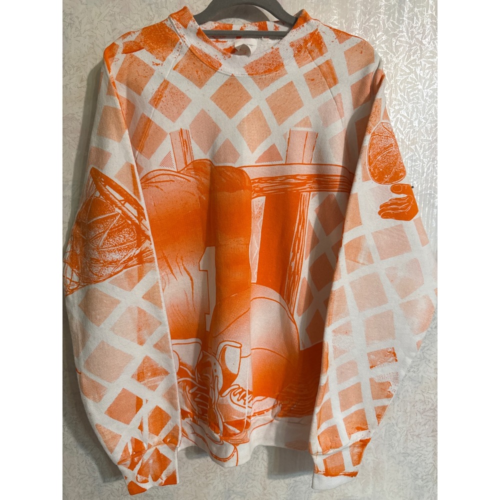 Vintage 90s Basketball Graphic Sweatshirt All Over Print Orange White Large USA
